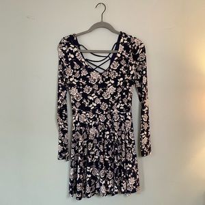 Aeropostale Flowy Purple Floral Long Sleeve Mini Dress Size M